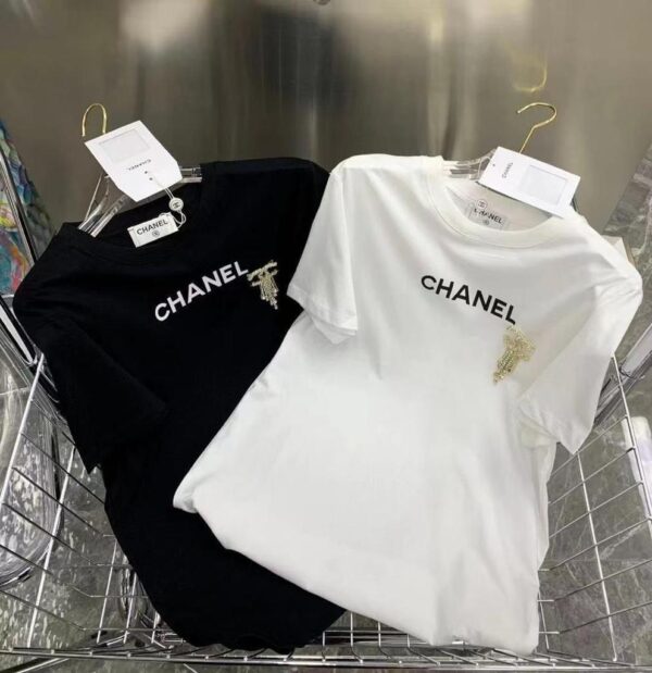 Chanel T-Shirt