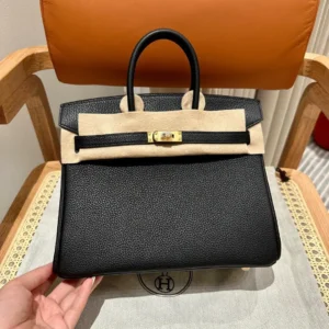 The Hermès Birkin 30 Bag